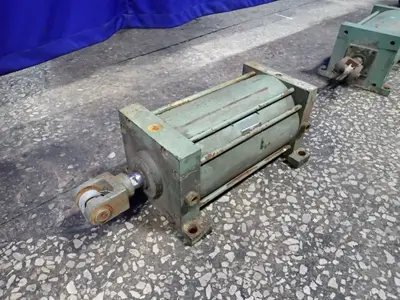 Thomas Johnson Pneumatic Cylinder