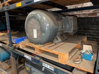 USED VP ELECTRIC MOTORS 445T