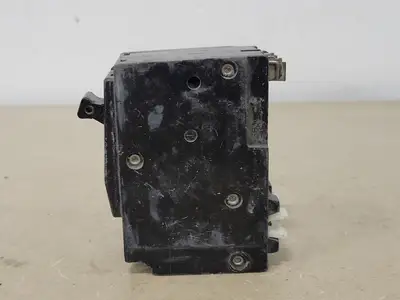 USED SQUARE D QOA2100
