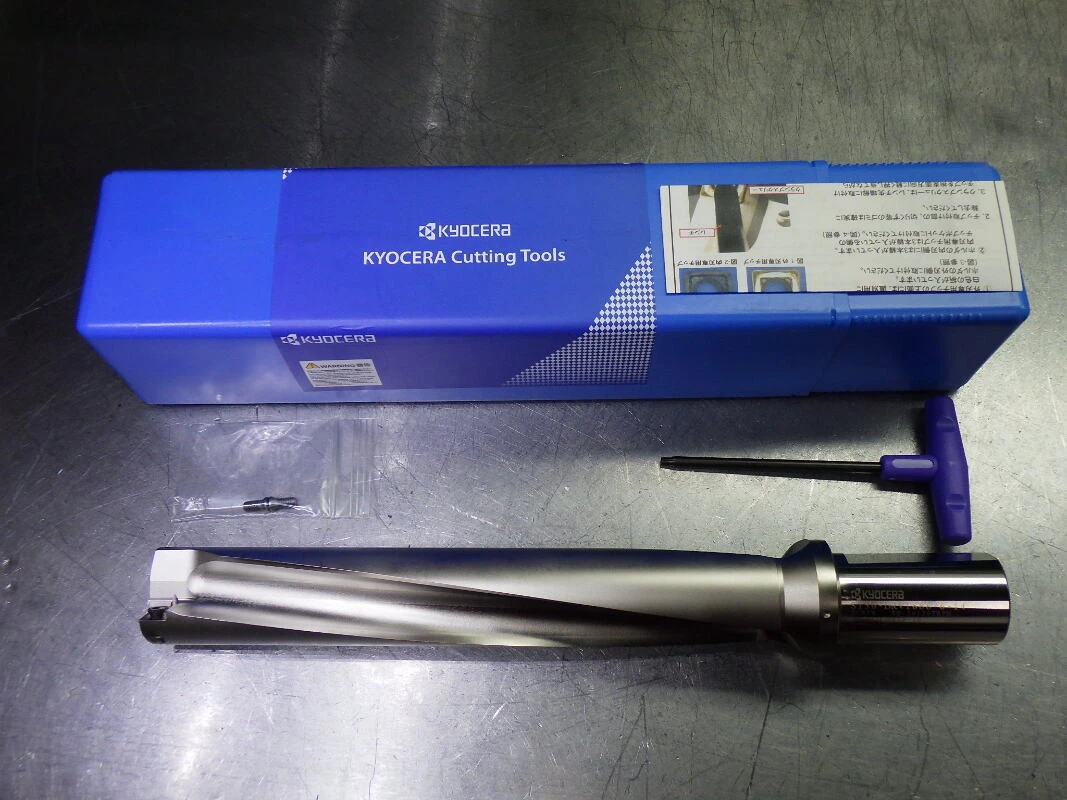 Kyocera 1.688" Coolant Thru 6xD Drill 1.5" Shank S150-DRV1688-6-14 (LOC1019A)