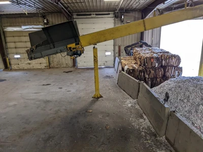 USED UNIVERSAL 114' X 30"