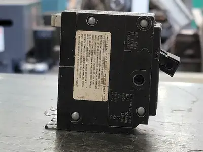 USED CUTLER-HAMMER CHQ240
