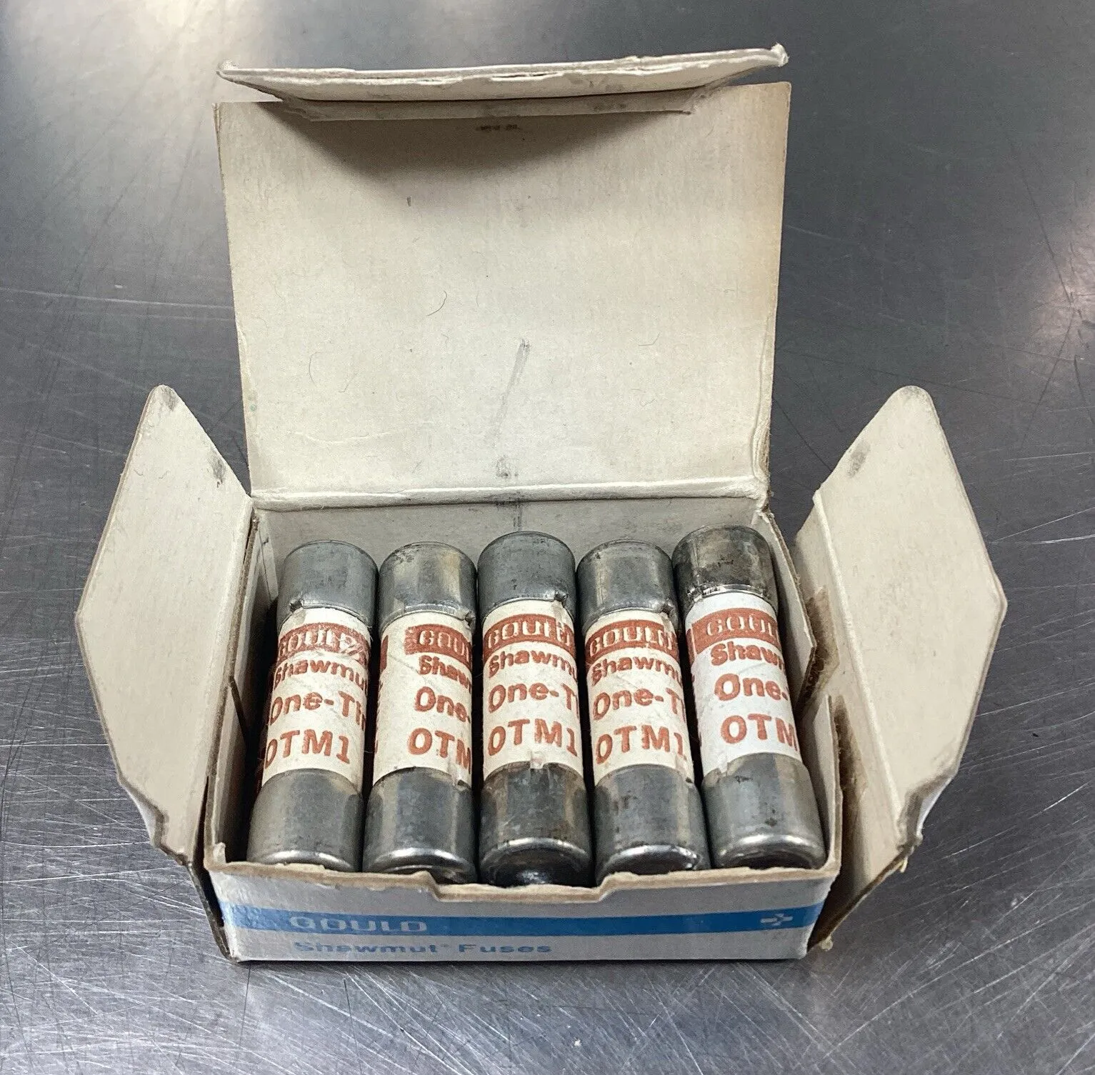 GOULD SHAWMUT OTM1 FUSE 1A 250VAC 4C-25
