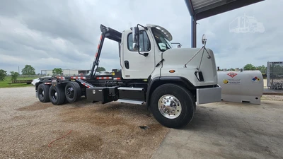 Used 2019 FREIGHTLINER 108SD Hooklifts & Roll-Offs Texas US | Roll Off Truck World #1491807