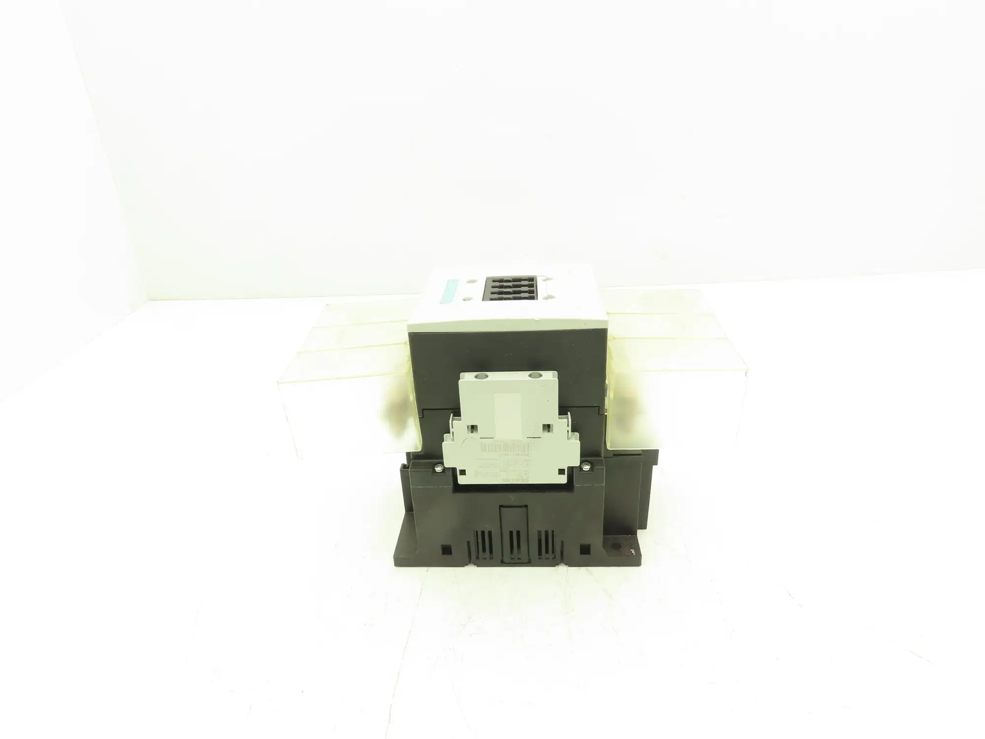 Siemens 3RT1056-6AF36 Motor Starter Contactor 185A 400VAC 120V Coil 3P 2NO+2NC