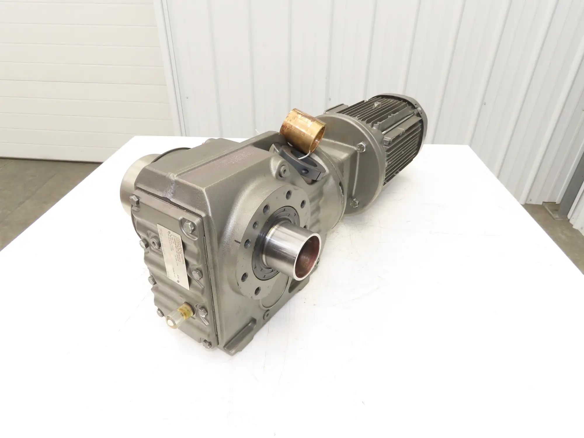 Sew Eurodrive KT77/T AM184 DRN100L4 30.89 Gearmotor Drive 5Hp 230/460V 3PH 57rpm