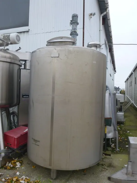 Used _UNKNOWN_ 2800 Liters Stainless Steel Tanks PL | Perry Equipment #121659