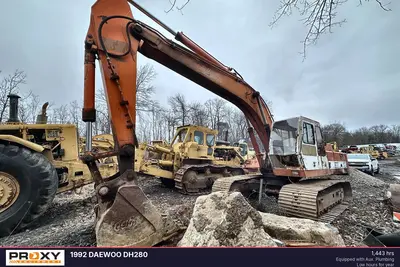 Used 1992 DOOSAN DH280 Excavators Pennsylvania US | Proxy Equipment #1382895