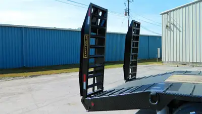 New | in-Stock 2026 PITTS LB35-38CS Lowboy Trailers Tennessee US | LMI Tennessee LLC #1504905