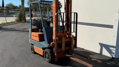 USED 2000 Toyota 42-3FGC15