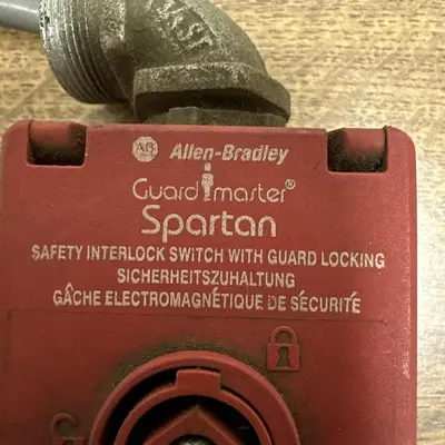 USED ALLEN-BRADLEY IEC 947-5-1