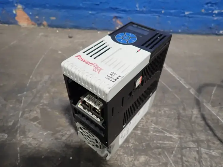 Used ALLEN BRADLEY 25CA4P8N114 AC Drive Control Module Ohio US | HGR 24 #747427