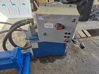 8" OPI (OILFIELD PRODUCTS) MODEL #BU-63 HYDRAULIC MAKE-UP & BREAK-OUT PIPE/TUBE MACHINE: STOCK #24492