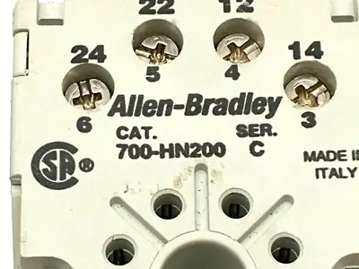 700-HN200,700-HA32Z24 | Allen Bradley 700-HA32Z24 Ser. C Ice Cube Relay w/ 700-HN200 Ser. C  Base Socket - Used