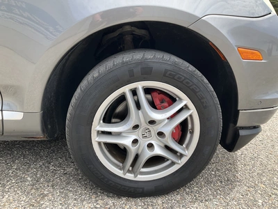 USED 2010 PORSCHE CAYENNE