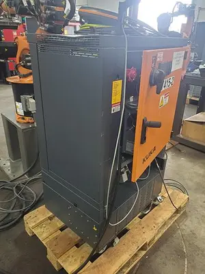 USED 2017 KUKA KR16 L6-2