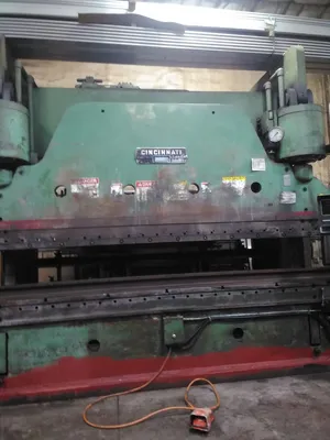 1974 CINCINNATI 400 H BRAKES, PRESS, N/C & CNC, (Including Hyd/Mech) | Machinery Network (2)