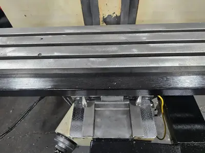 Used BRIDGEPORT EZ TRAK SX Vertical Mills Kentucky US | Aucto #565348