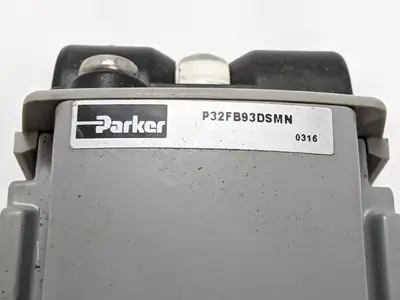 USED PARKER COMPACT AIRLINE COALESCING FILTER