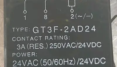 Idec GT3F-2AD24 Electronic Timer 24VAC/DC Loc4E3