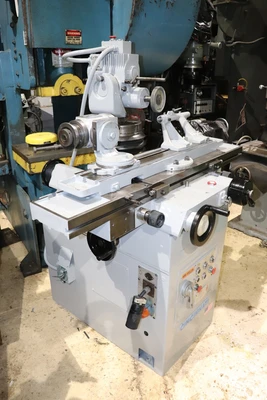 Cincinnati Milacron TM Tool & Cutter Grinder