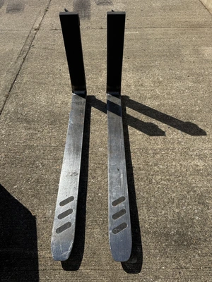 Used 2022 CROWN RD5725-32 REACH TRUCK Misc Forklifts Illinois US | Revelation Machinery #1540098