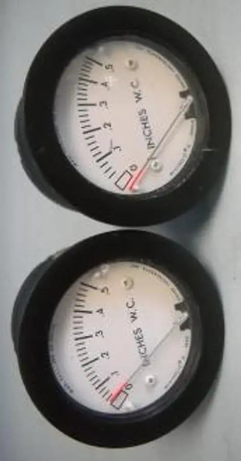 QTY. 2. MINIHELIC II GAGE MAX PRESSURE 30PSIG 0- 0...