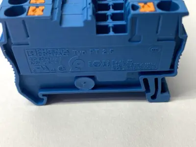 USED PHOENIX CONTACT FEED-THROUGH TERMINAL BLOCK PT 2,5 BU LOT OF 13