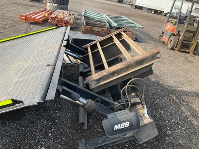 Used _UNKNOWN_ _UNKNOWN_ Dock Levelers Michigan US | Miedema Asset Management Group #1345019