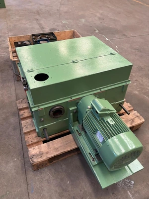 SCHUMAG Bar Straightener and Polisher, in very good working condition