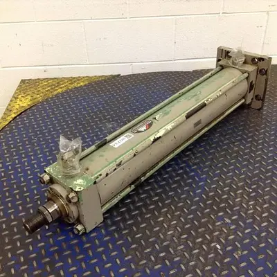 USED CINCINNATI MILACRON CM/C 734