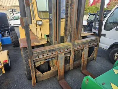 USED CATERPILLAR V200B STR