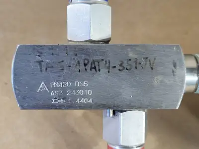 USED SIEMENS 7MF4234-1FA10-1NC6-Z