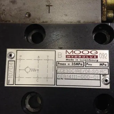 USED MOOG CCE30C1RE06SORC