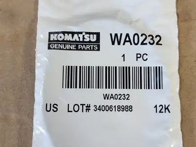 NEW KOMATSU WA0232