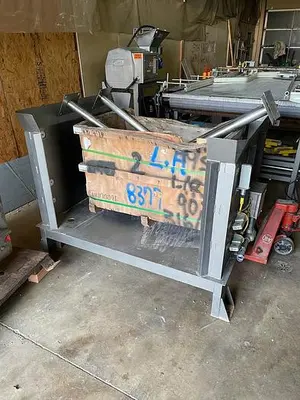 Whallon High Speed Bright Can Palletizer