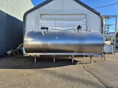 Paul Mueller Horizontal 2000 Gallon Tank