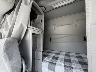 Used 2011 VOLVO VNL Conventional trucks Ohio US | Proxy Equipment #1426039
