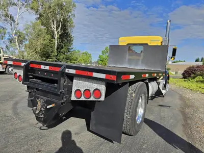 USED 2014 KENWORTH T370