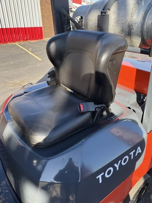 USED 2005 TOYOTA 7FGCU30