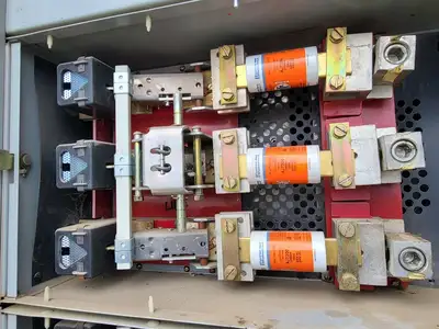 Power Distribution Center (PDC), 1600A Main, 2-400A & 4-100A
