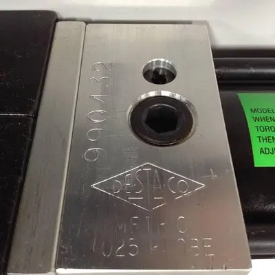 USED DESTACO 991PMAL-025M-270B-37-22
