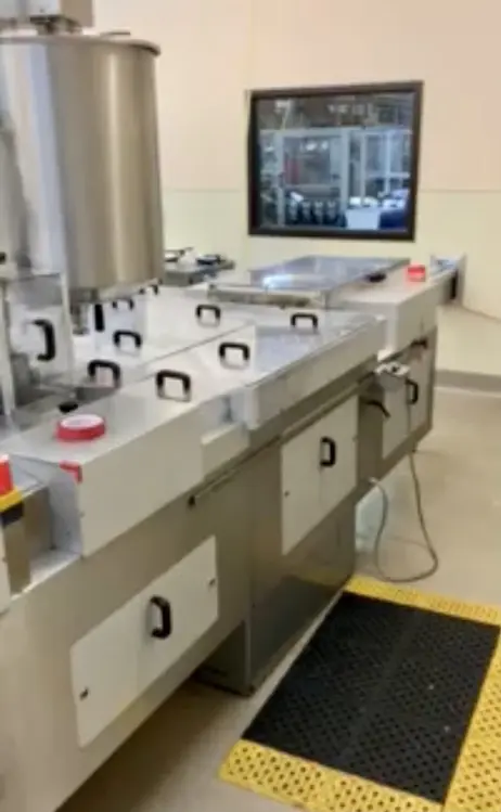 Used 1985 SARONG SAAS 6-AP Filling Machines Illinois US | Revelation Machinery #404605