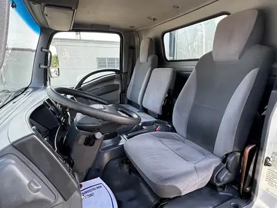 Used 2017 ISUZU NPR XD Reefer Trucks Florida US | Truck and Van Outlet #1509162