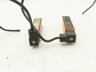 Leuze PRK 97/4 D S.1 Photoelectric Sensor 10-30VDC  Lot of 2