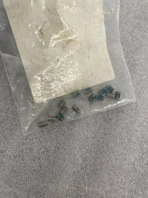 LAM 720-093867-005 SCREWS