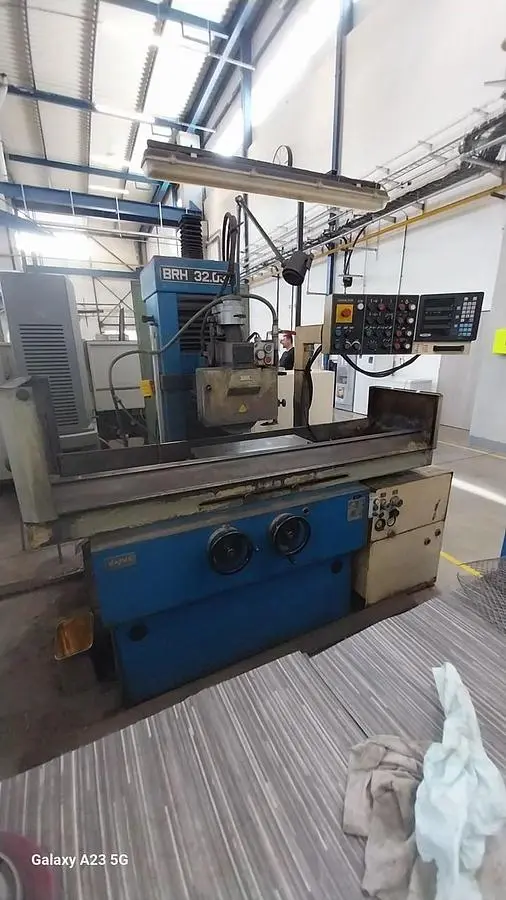Used 2001 VOJUS BRH 32.03 F Reciprocating Surface Grinders CZ | Amaron s.r.o. #1468908