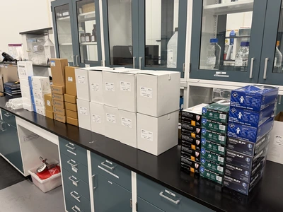 Used _UNKNOWN_ _UNKNOWN_ Supplies and Labware Rhode Island US | Federal Equipment Company #1347656