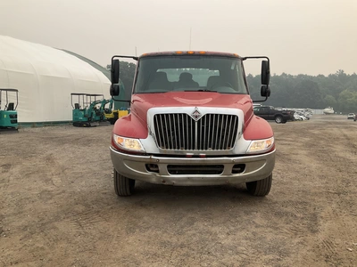 Used 2004 INTERNATIONAL 4000 SERIES Tow trucks Michigan US | Miedema Asset Management Group #1319829