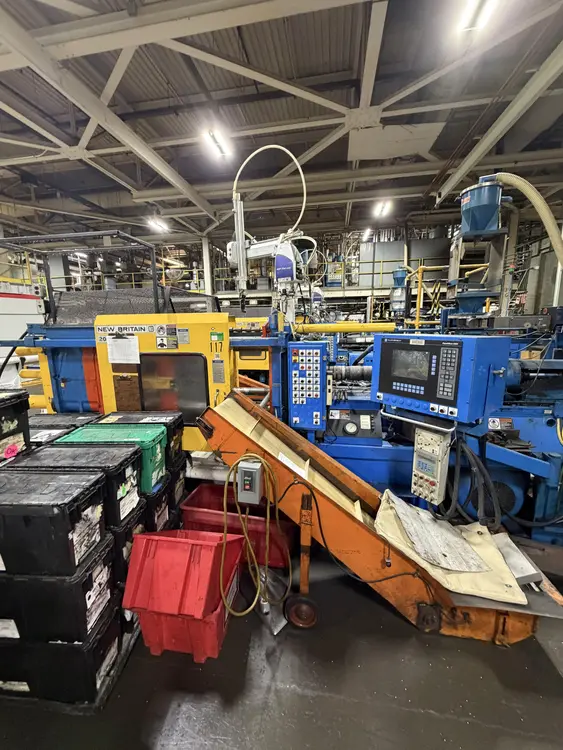 Used _UNKNOWN_ _UNKNOWN_ Injection Molding Machines Michigan US | Harbor Machinery Inc. #1421715